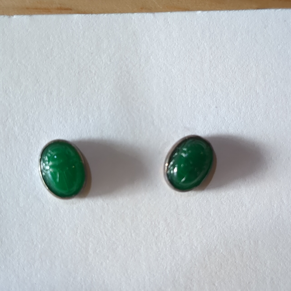 LAST PAIR! With Care 'Scarab' Green Stud Earrings NEW in Original Box - Picture 2 of 3